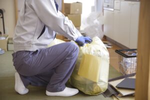 空き家の片付けの費用相場や自分で整理するポイントを解説