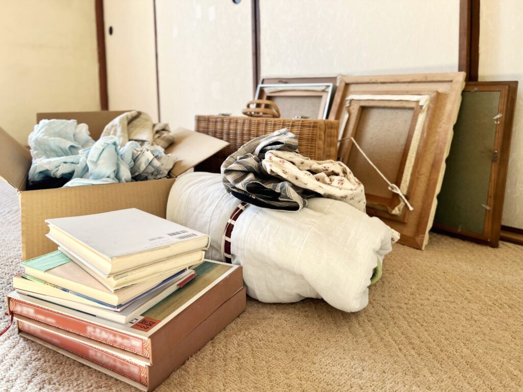 2トントラックでの残置物撤去費用は？相場の目安とコストを抑えるポイント