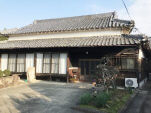 遠方にある空き家になった実家の管理はどうすればいい？放置するリスクも解説